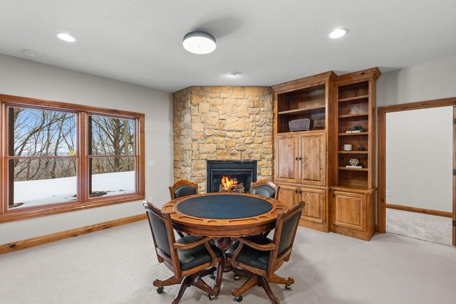 19043 Vogel Farm Trail, Eden Prairie, MN 55347