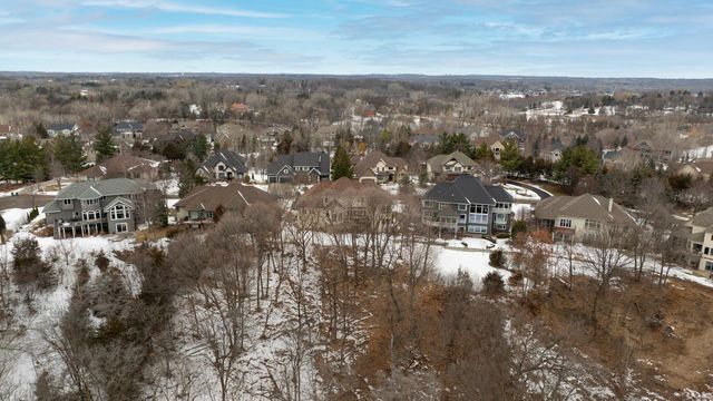 19043 Vogel Farm Trail, Eden Prairie, MN 55347
