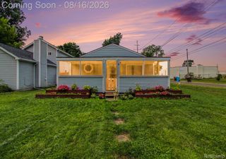 4512 Treadwell Street, Wayne, MI 48184
