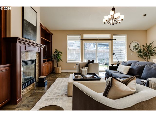 1237 SPYGLASS Ct, Creswell, OR 97426