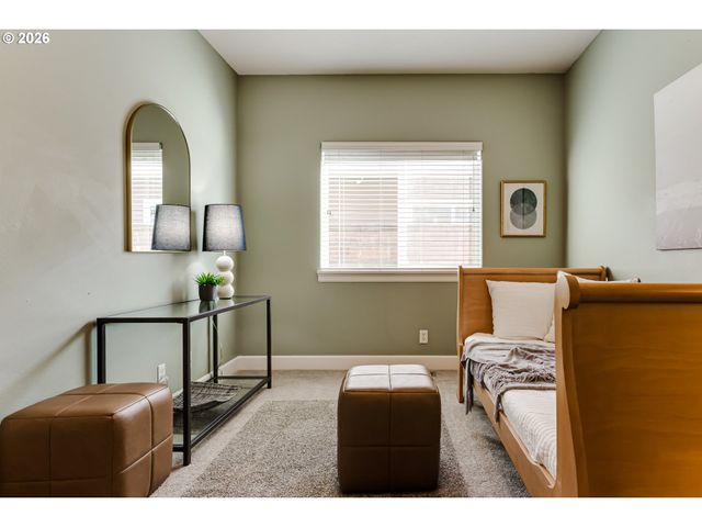 1237 SPYGLASS Ct, Creswell, OR 97426