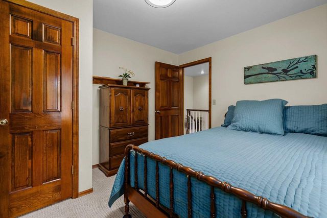 2768 INDEPENDENCE DRIVE, Green Bay, WI 54304