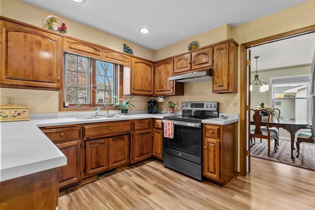 2768 INDEPENDENCE DRIVE, Green Bay, WI 54304