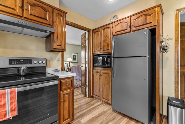 2768 INDEPENDENCE DRIVE, Green Bay, WI 54304