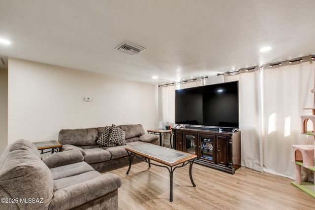 3644 E Helena Stravenue, Tucson, AZ 85706