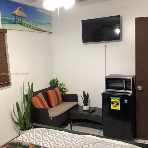 6706 Inwood, North Lauderdale, FL 33068