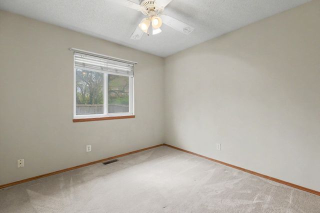 2315 N Brandon Cir, Wichita, KS 67226