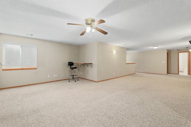 2315 N Brandon Cir, Wichita, KS 67226