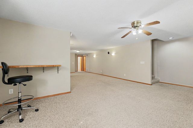 2315 N Brandon Cir, Wichita, KS 67226