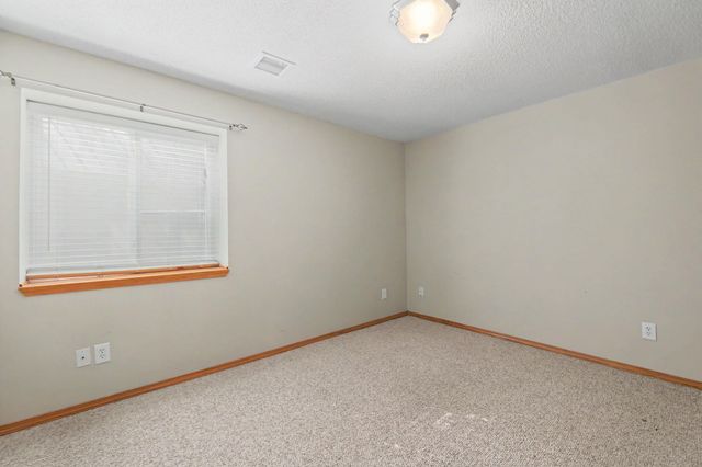 2315 N Brandon Cir, Wichita, KS 67226