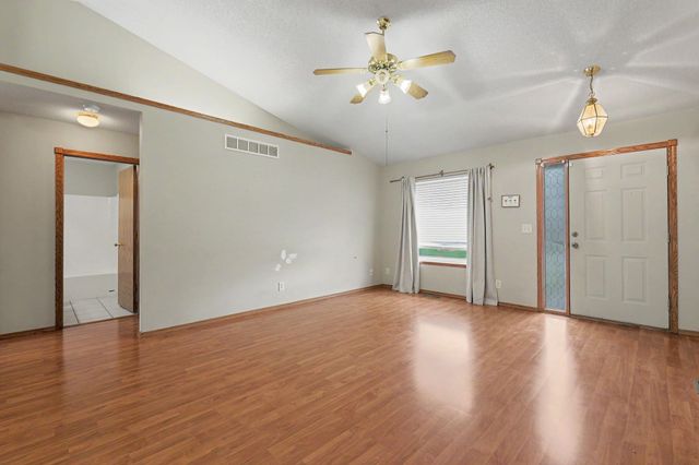 2315 N Brandon Cir, Wichita, KS 67226