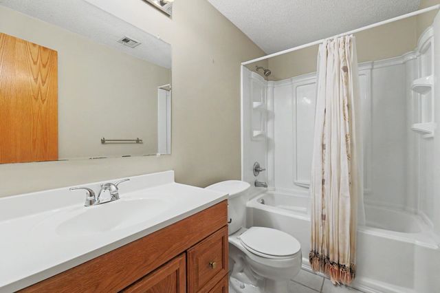 2315 N Brandon Cir, Wichita, KS 67226