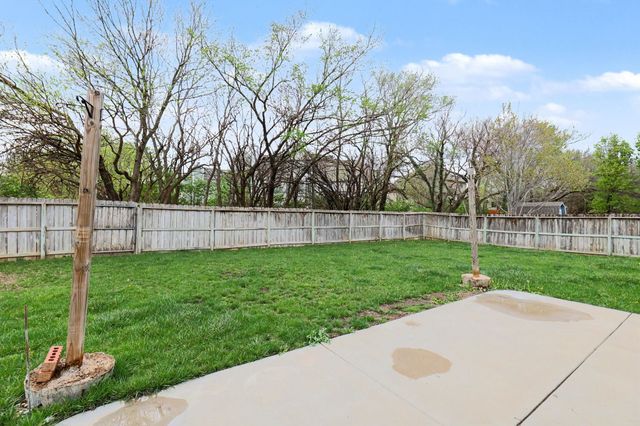 2315 N Brandon Cir, Wichita, KS 67226