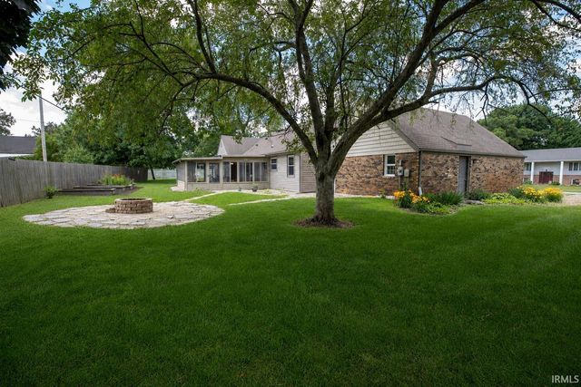 3321 Gregory Farm Village Drive, Rochester, IN 46975