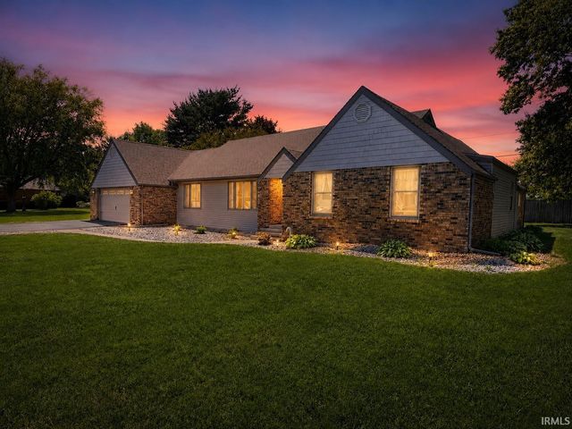 3321 Gregory Farm Village Drive, Rochester, IN 46975