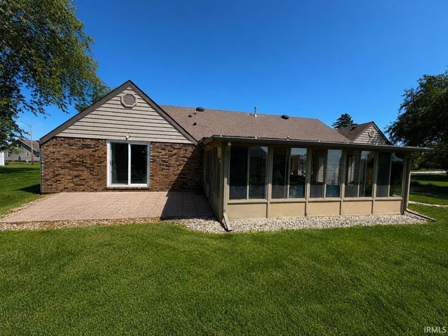 3321 Gregory Farm Village Drive, Rochester, IN 46975