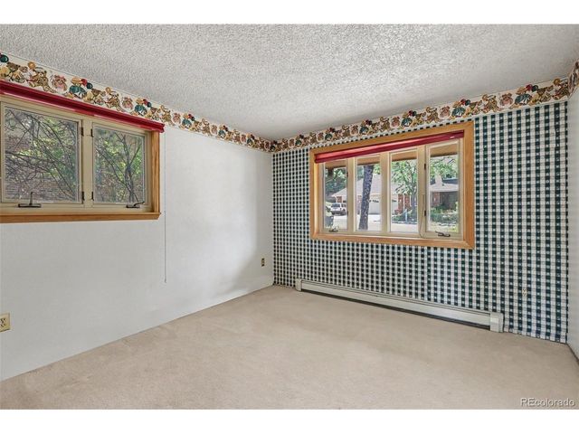 8611 W 71st Cir, Arvada, CO 80004