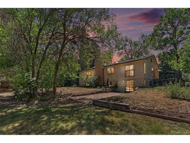 8611 W 71st Cir, Arvada, CO 80004