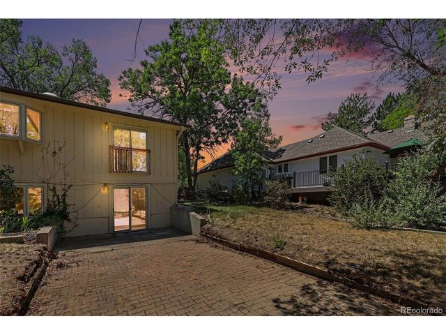 8611 W 71st Cir, Arvada, CO 80004