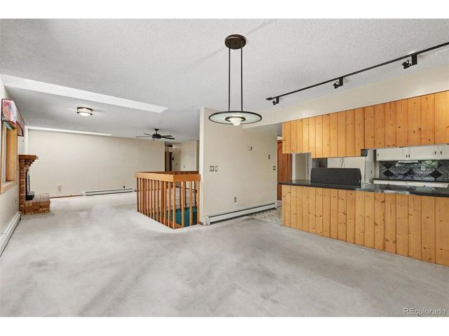 8611 W 71st Cir, Arvada, CO 80004