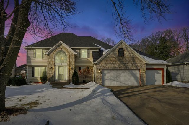 1024 Tamberwood Trail, Woodbury, MN 55125