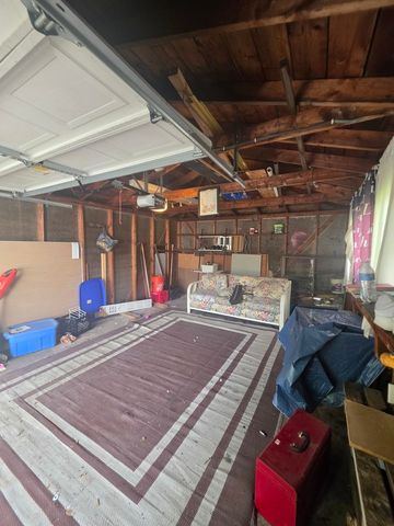 821 E 10th Place, Ford Heights, IL 60411