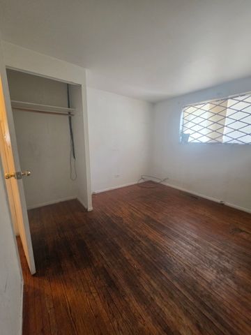 821 E 10th Place, Ford Heights, IL 60411