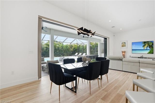 5216 SW 27th PL, Cape Coral, FL 33914