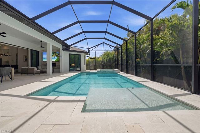 5216 SW 27th PL, Cape Coral, FL 33914