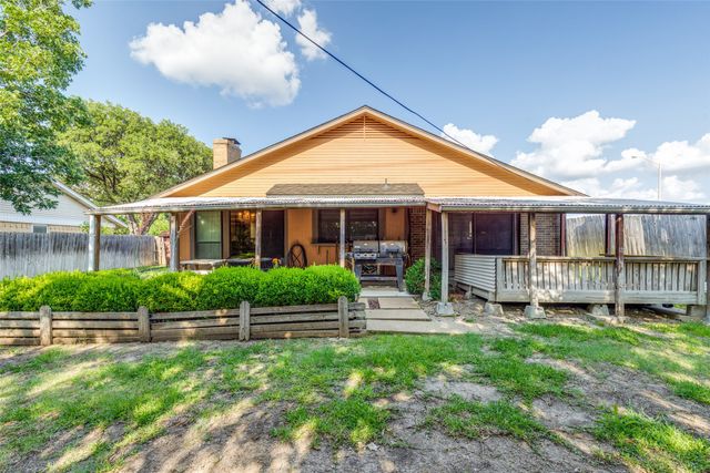 2605 Elk Grove Road, Carrollton, TX 75007