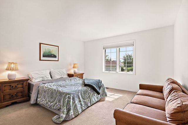 1605 PARK RIDGE Point, Park Ridge, IL 60068