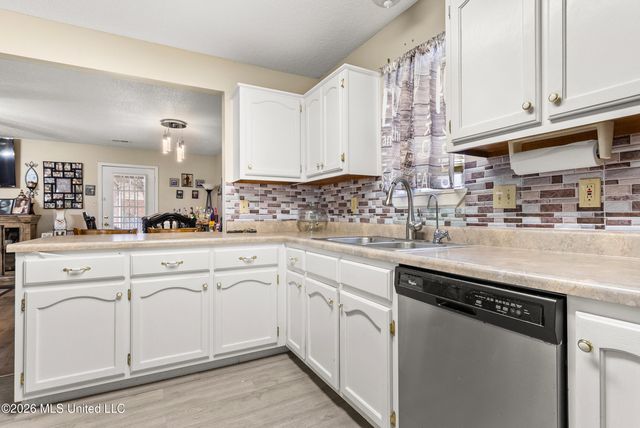 8718 Carriage Cove, Southaven, MS 38671