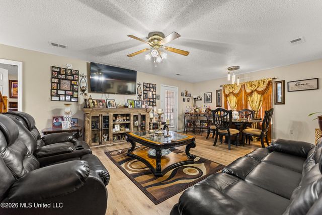 8718 Carriage Cove, Southaven, MS 38671