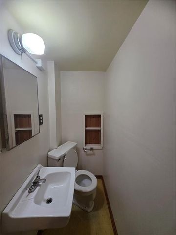 1106 Pacific Avenue, Osawatomie, KS 66064