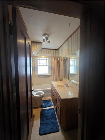 1106 Pacific Avenue, Osawatomie, KS 66064