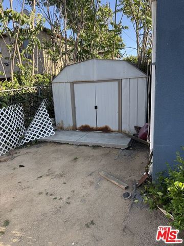 10414 S Denker Avenue, Los Angeles, CA 90047