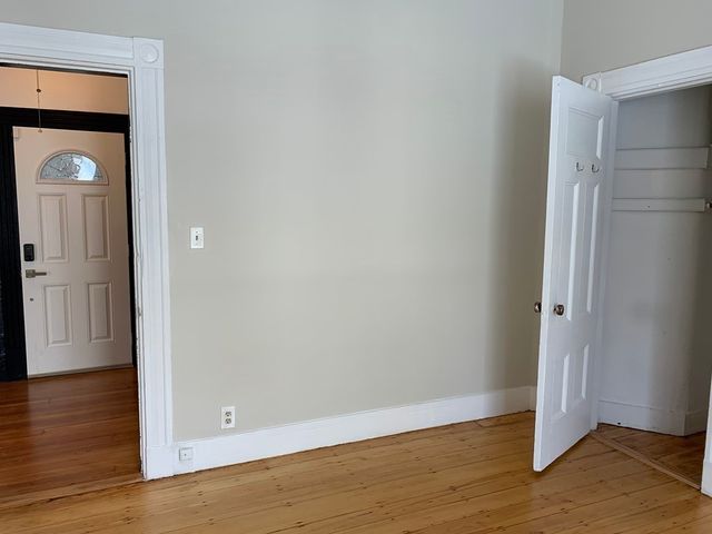 3-5 Mills 5, Boston, MA 02119