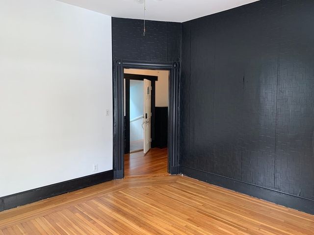3-5 Mills 5, Boston, MA 02119