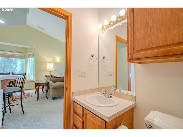 8007 Ne 21ST Way, Vancouver, WA 98664