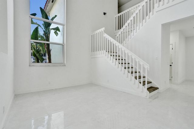 6991 Marion Avenue, Margate, FL 33063