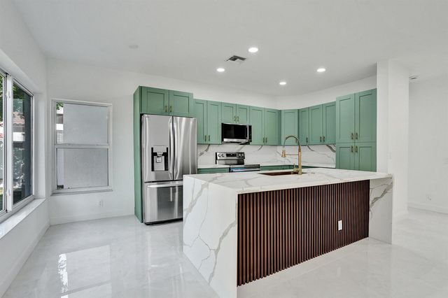 6991 Marion Avenue, Margate, FL 33063