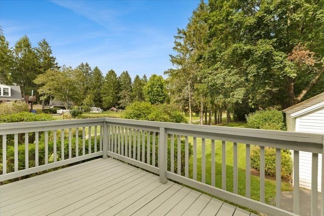 48 Davis St, Taunton, MA 02780