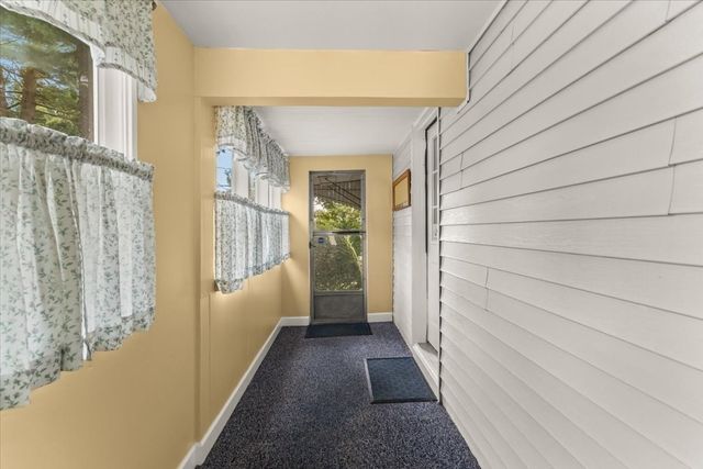 48 Davis St, Taunton, MA 02780