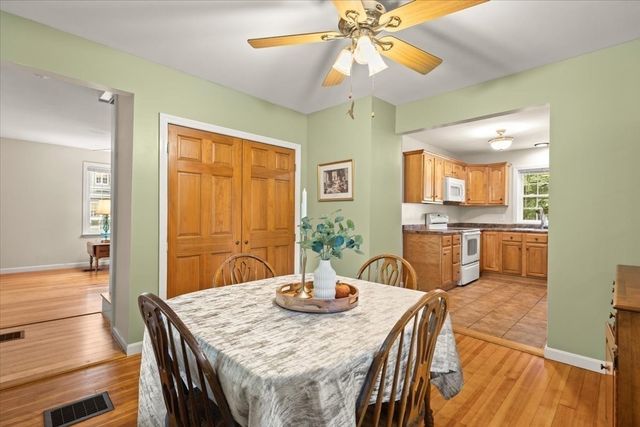 48 Davis St, Taunton, MA 02780