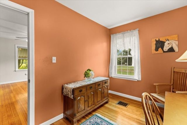 48 Davis St, Taunton, MA 02780