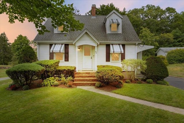 48 Davis St, Taunton, MA 02780