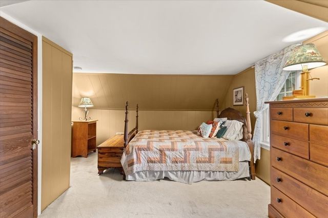 48 Davis St, Taunton, MA 02780