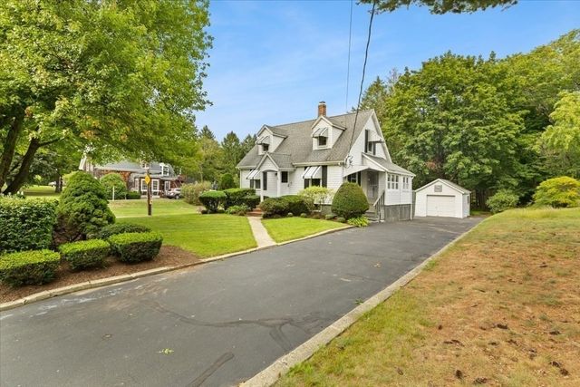 48 Davis St, Taunton, MA 02780