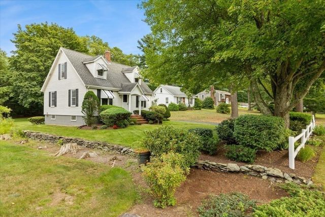 48 Davis St, Taunton, MA 02780