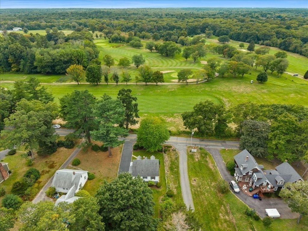 48 Davis St, Taunton, MA 02780